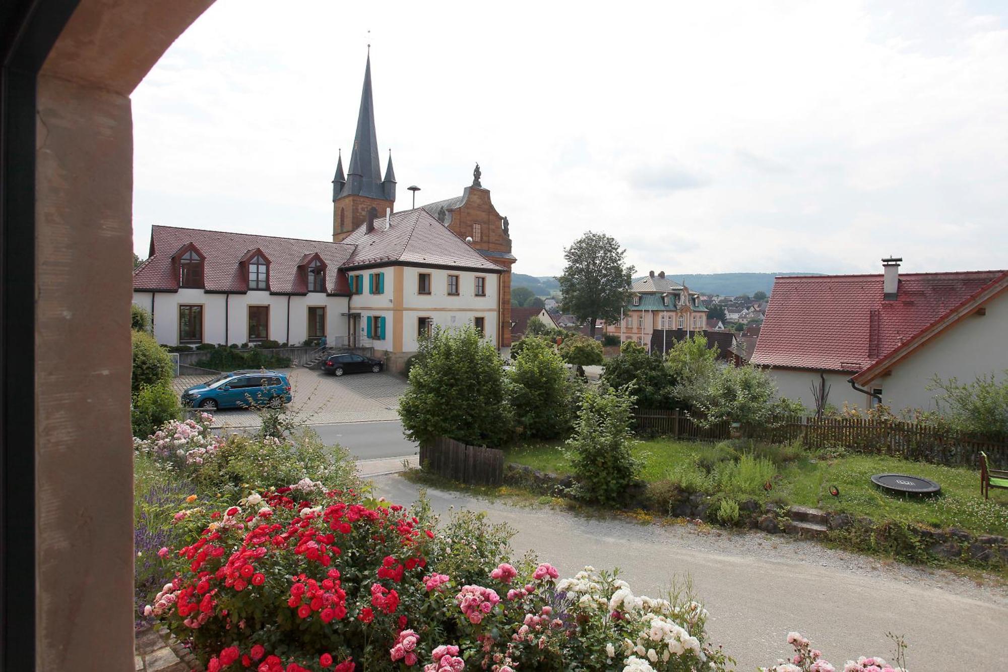 Gemuetliches Apartment Mit Galerie Im Ferienhof Litzendorf ภายนอก รูปภาพ